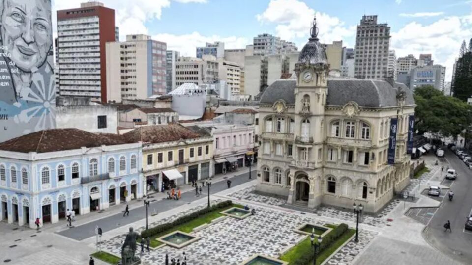 Curitiba supera São Paulo como capital que mais contrata migrantes