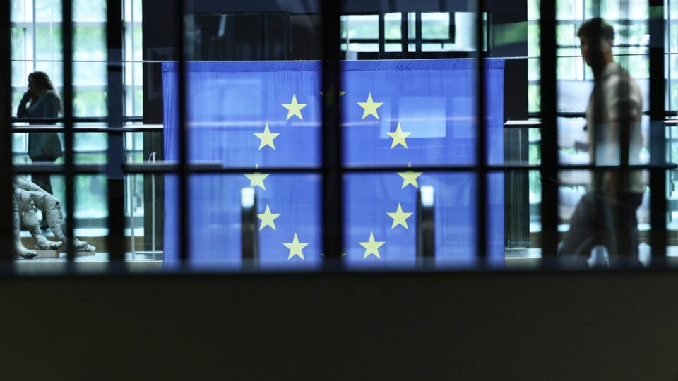 Apenas 11% dos europeus consideram os EUA aliados, aponta pesquisa