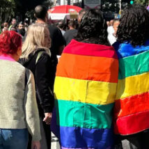 Em horário de pico, a “maior parada LGBT+ do mundo” reuniu cerca de 36 mil pessoas. Imagem referente a matéria