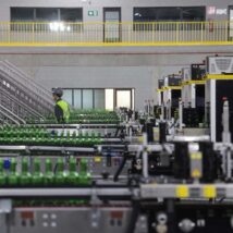Consumo global de cerveja deve alcançar 1 bilhão de copos de 500 ml durante a Copa do Mundo. Imagem referente a matéria