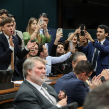 Como votou cada deputado na PEC que reduz a maioridade penal na CCJ da Câmara Como votou cada deputado na PEC que reduz a maioridade penal na CCJ da Câmara