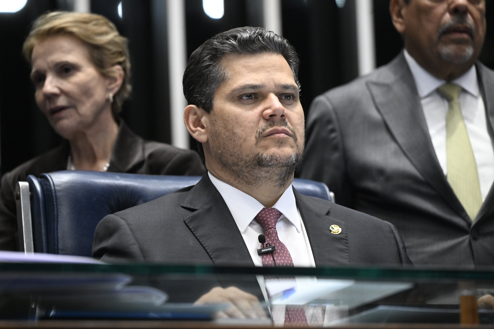 Governo estima impacto de R$ 817 bilhões nos próximos 13 anos com a criação de linha de crédito para a renegociação de dívidas rurais.