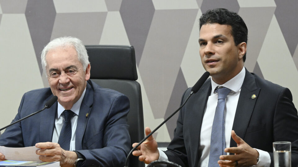 CCJ do Senado aprova aposentadoria para agentes de saúde que pode custar R$ 30 bilhões