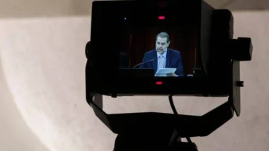 Decisão foi motivada por salário e FGTS atrasados, além de cobrança por vale-alimentação.