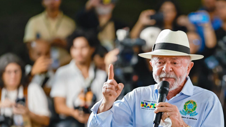 Como Lula usa o tratamento de câncer como estratégia política para 2026?