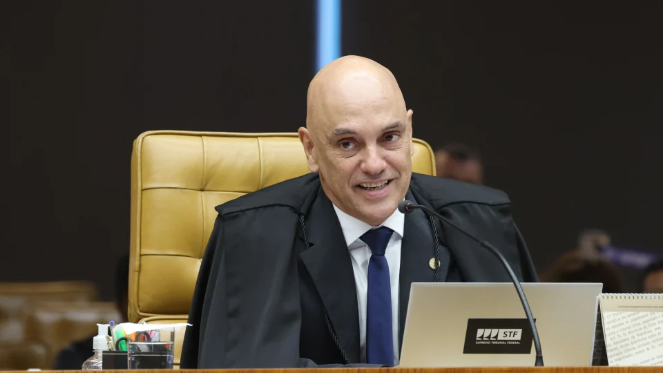 Moraes cita encíclica do Papa Leão XIV para defender regulação das redes