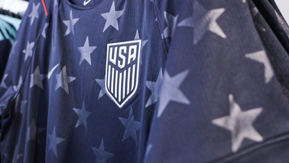 Estados Unidos estreiam na Copa do Mundo em duelo de técnicos argentinos