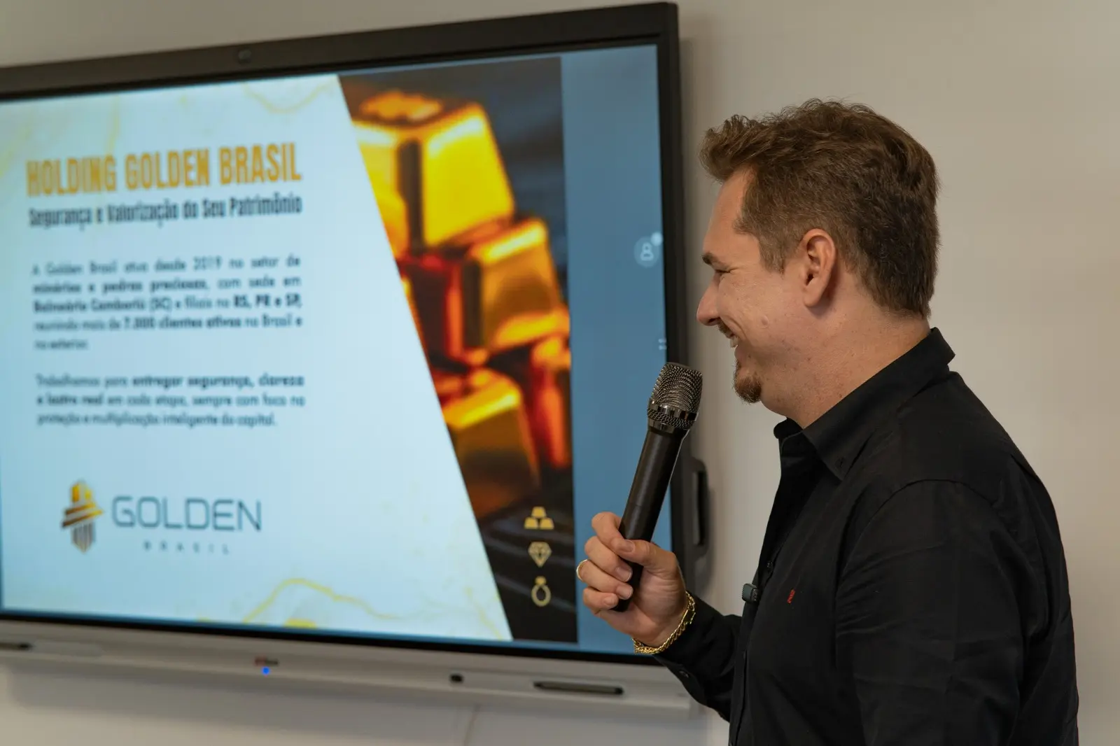 Daniel Mors, CEO da Golden Brasil, lidera uma fase de crescimento marcada por inovação, fortalecimento da governança e novos projetos estratégicos para o setor mineral brasileiro.