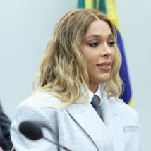 Universidade federal concede título honoris causa a Erika Hilton Imagem referente a matéria