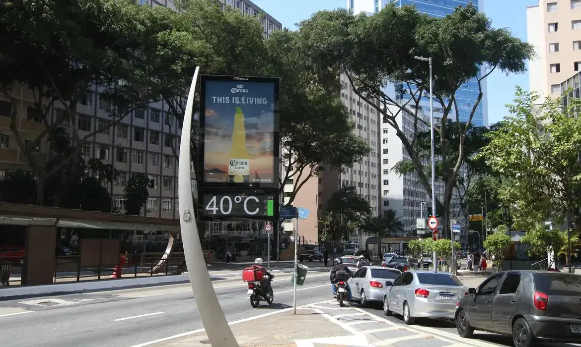Temperaturas acima da média estão entre os principais efeitos do El Niño no país.