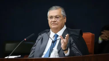 Maioria foi formada em 1h15, com votos de Alexandre de Moraes e Cristiano Zanin.