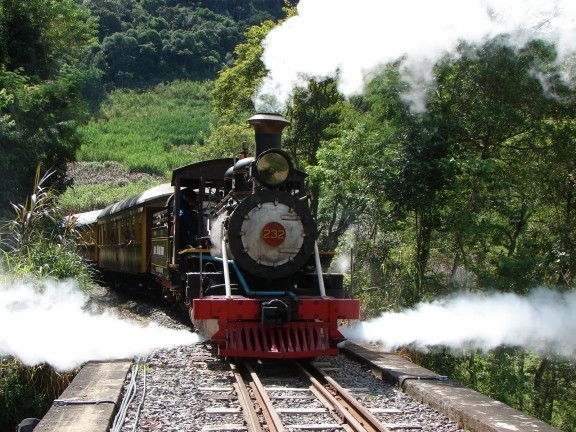 Retorno do trem de passageiros após 35 anos ganha força em SC como alternativa às rodovias