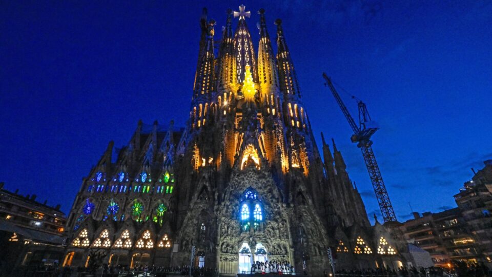 Basílica da Sagrada Família: a história de um milagre da arquitetura