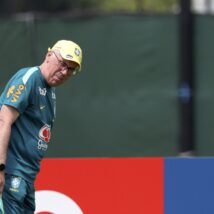 Brasil estreia na Copa neste sábado; veja outros jogos e resultados de sexta Carlo Ancelotti, técnico da seleção do Brasil