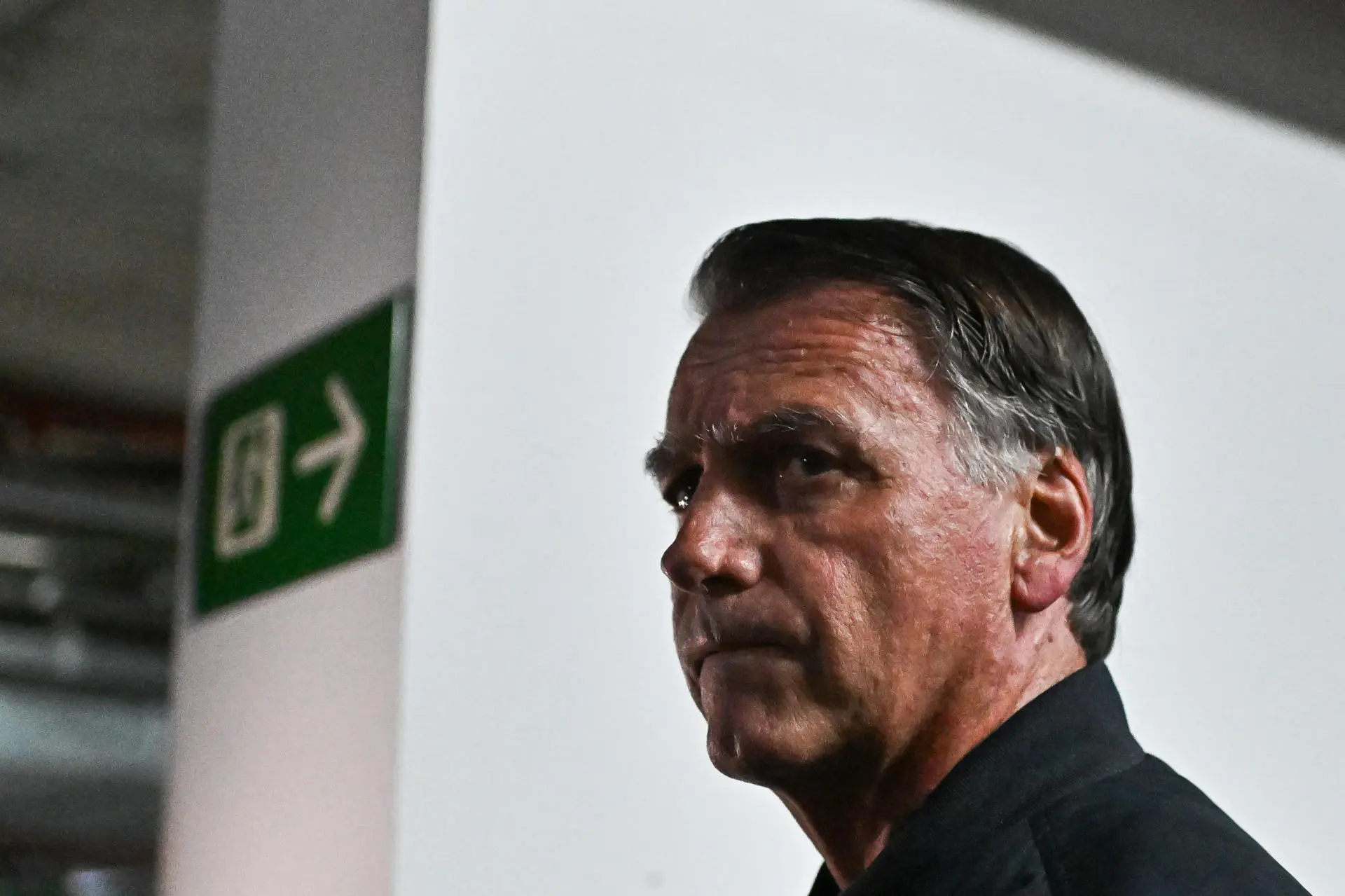 Bolsonaro teve “piora considerável” nas crises de soluço, diz relatório