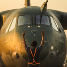 KC-390 Millennium, principal produto de defesa da Embraer, em operação em Corumbá (MS). Imagem referente a matéria