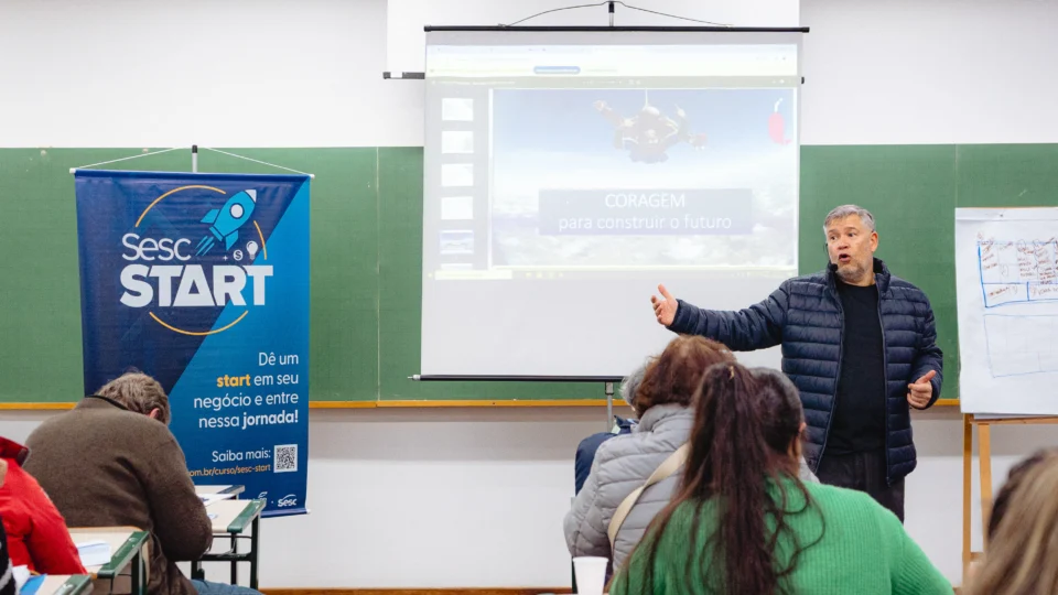 Uma das aulas presenciais de 2025 do Sesc Start