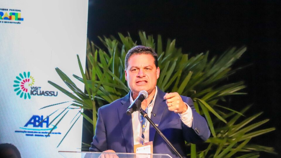 Sandro Alex defende concessões rodoviárias e cobra senadores do Paraná