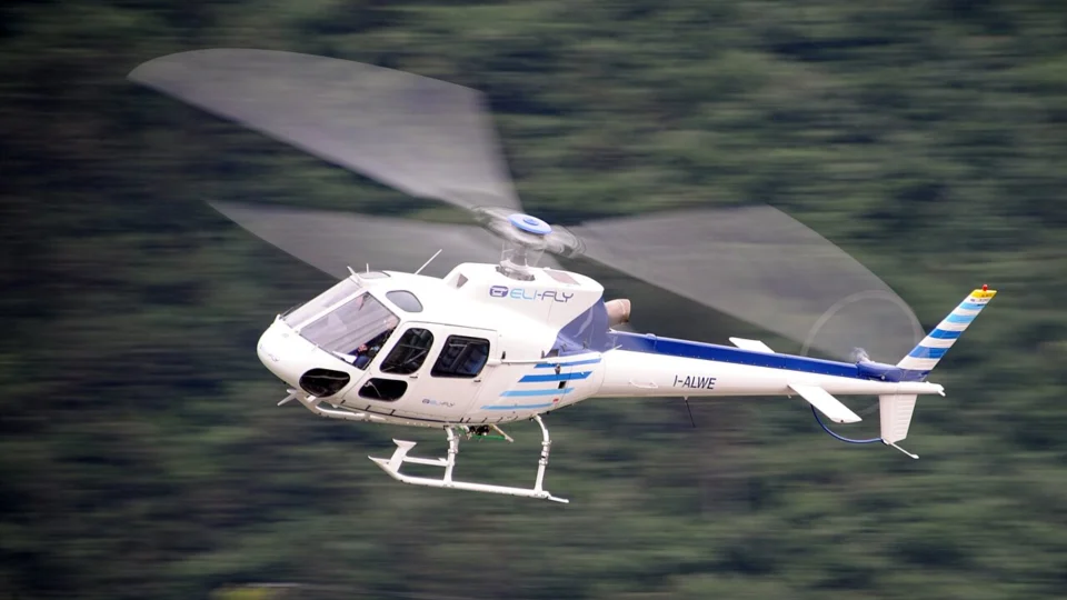 Helicóptero conhecido como esquilo foi importado há 13 anos.