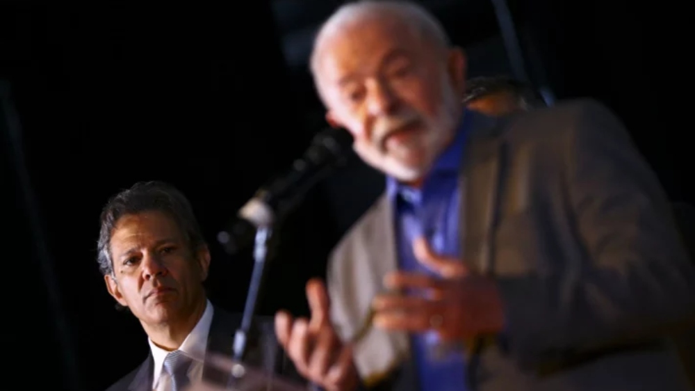 Tarcísio e Haddad batem boca sobre legado do terceiro mandato de Lula