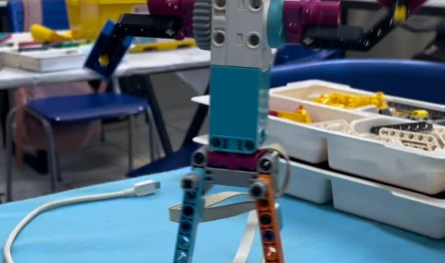 Educação Digital e Robótica: ampliando a criatividade, autonomia e inclusão