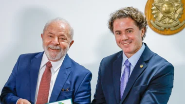 Lula declara apoio a adversário de pai de Motta na Paraíba