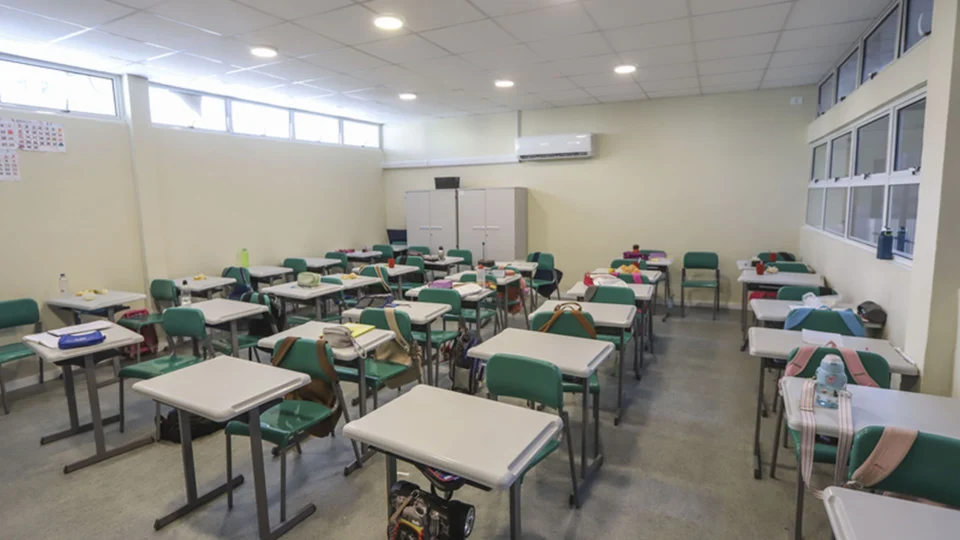 Investimentos em educação incluem a modernização de escolas e a qualificação dos espaços de aprendizagem da rede municipal.