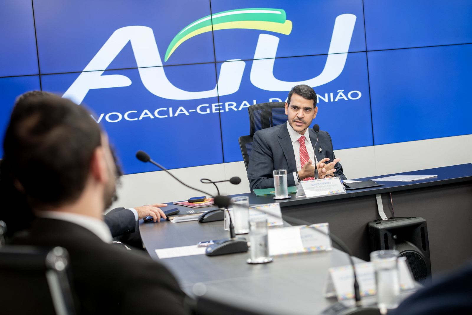 Secretária trans de Lula aciona AGU em processo pessoal de transfobia