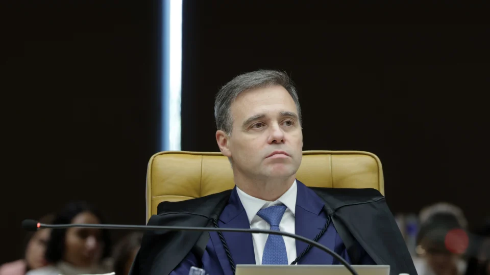 Mendonça diz ter recusado proposta de “delação seletiva” de Vorcaro: “Perderam o pudor”