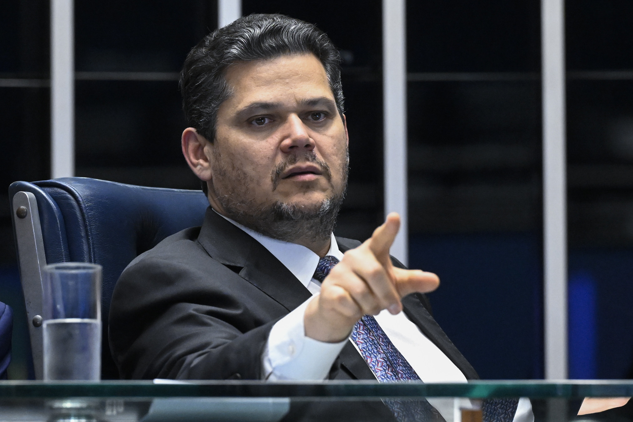 Alcolumbre nega ter recebido US$ 30 milhões de Vorcaro e promete reação judicial