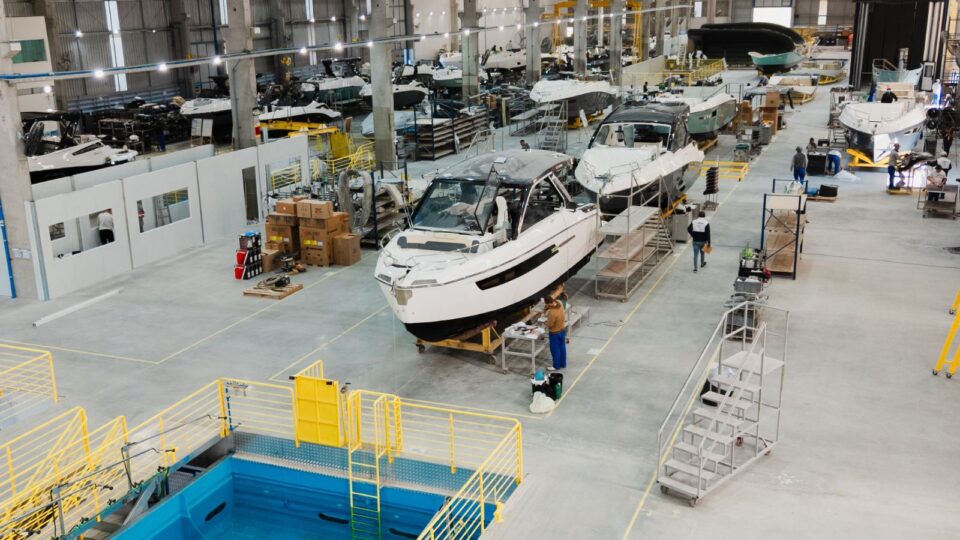 Maior fabricante de barcos da América Latina amplia planta e aposta em ganho de escala