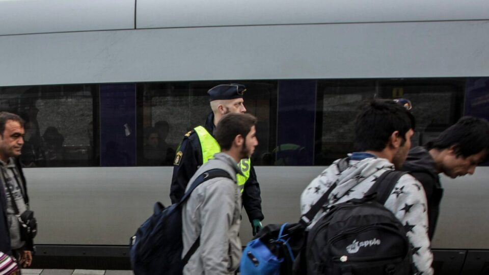 O que é a “remigração”, que ganha força na Suécia e na Dinamarca