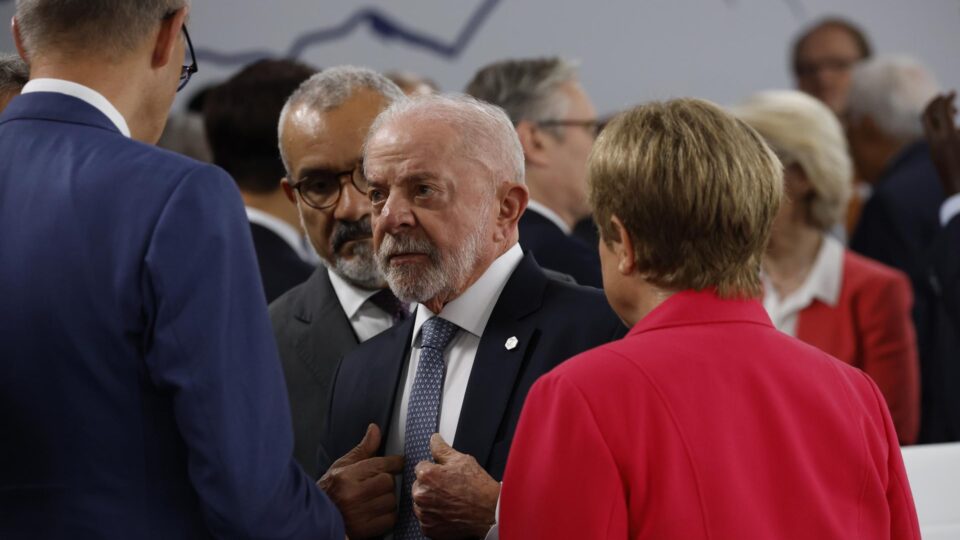Brasil rejeita documentos do G7 por tom favorável a Trump