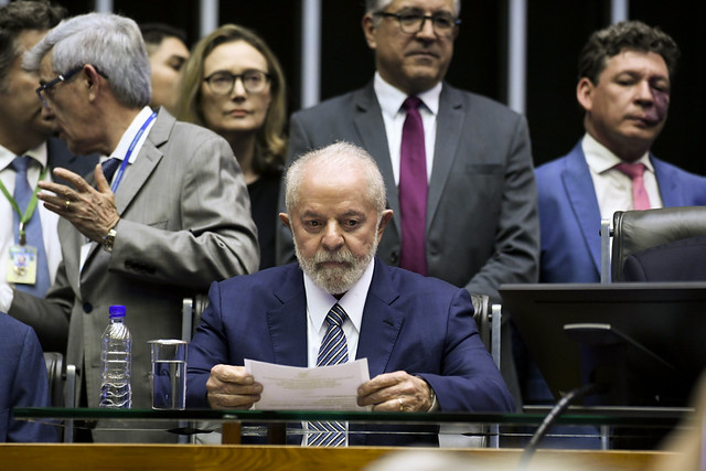 Por que a ameaça de Lula de retaliar os EUA preocupa especialistas?
