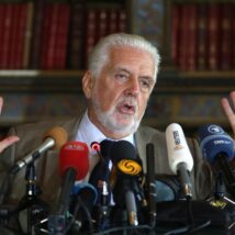 Governo chama de volta delegados da PF e esvazia investigações que colocam na mira aliados Imagem referente a matéria