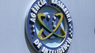 Abin aponta como “crítico” e elevado o nível de risco de interferência dos EUA no processo eleitoral brasileiro de 2026.