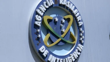 Abin aponta como “crítico” e elevado o nível de risco de interferência dos EUA no processo eleitoral brasileiro de 2026.