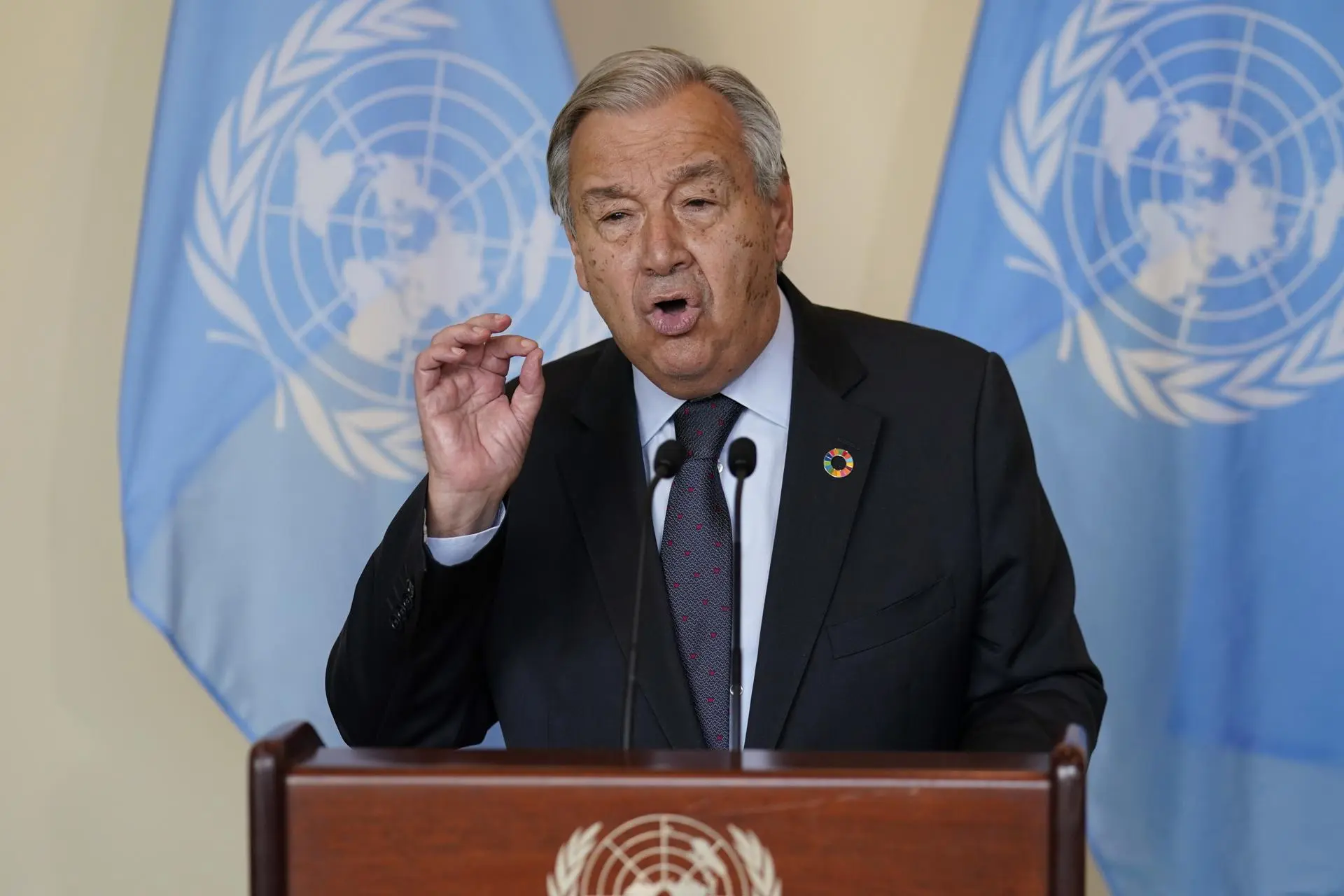 António Guterres, secretário-geral das Nações Unidas: a ONU usa a educação ambiental para implantar uma verdadeira reforma currícular em escala global