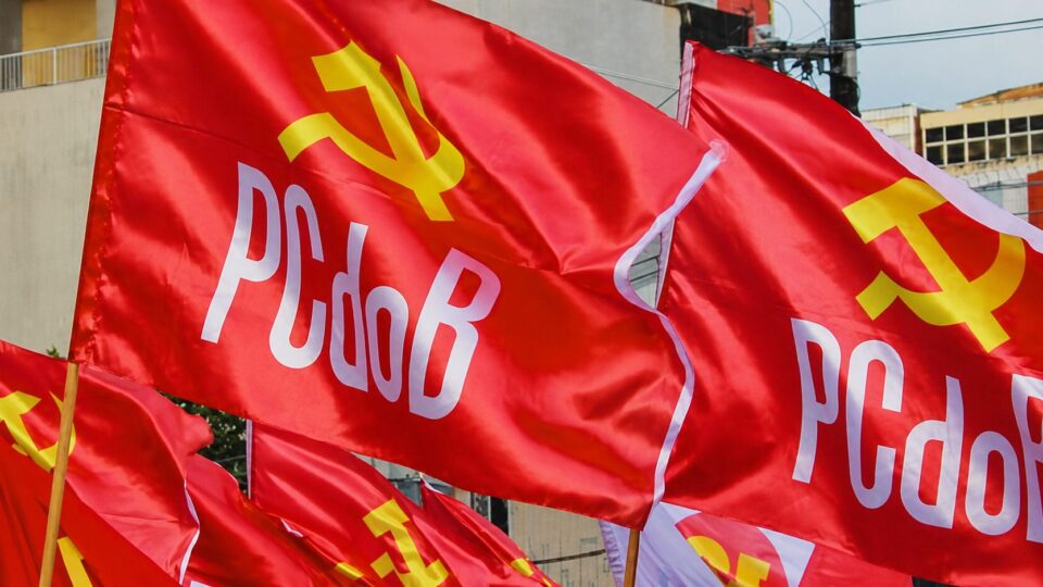 Pago com dinheiro público, curso do PCdoB prega clima de “guerra” nas eleições
