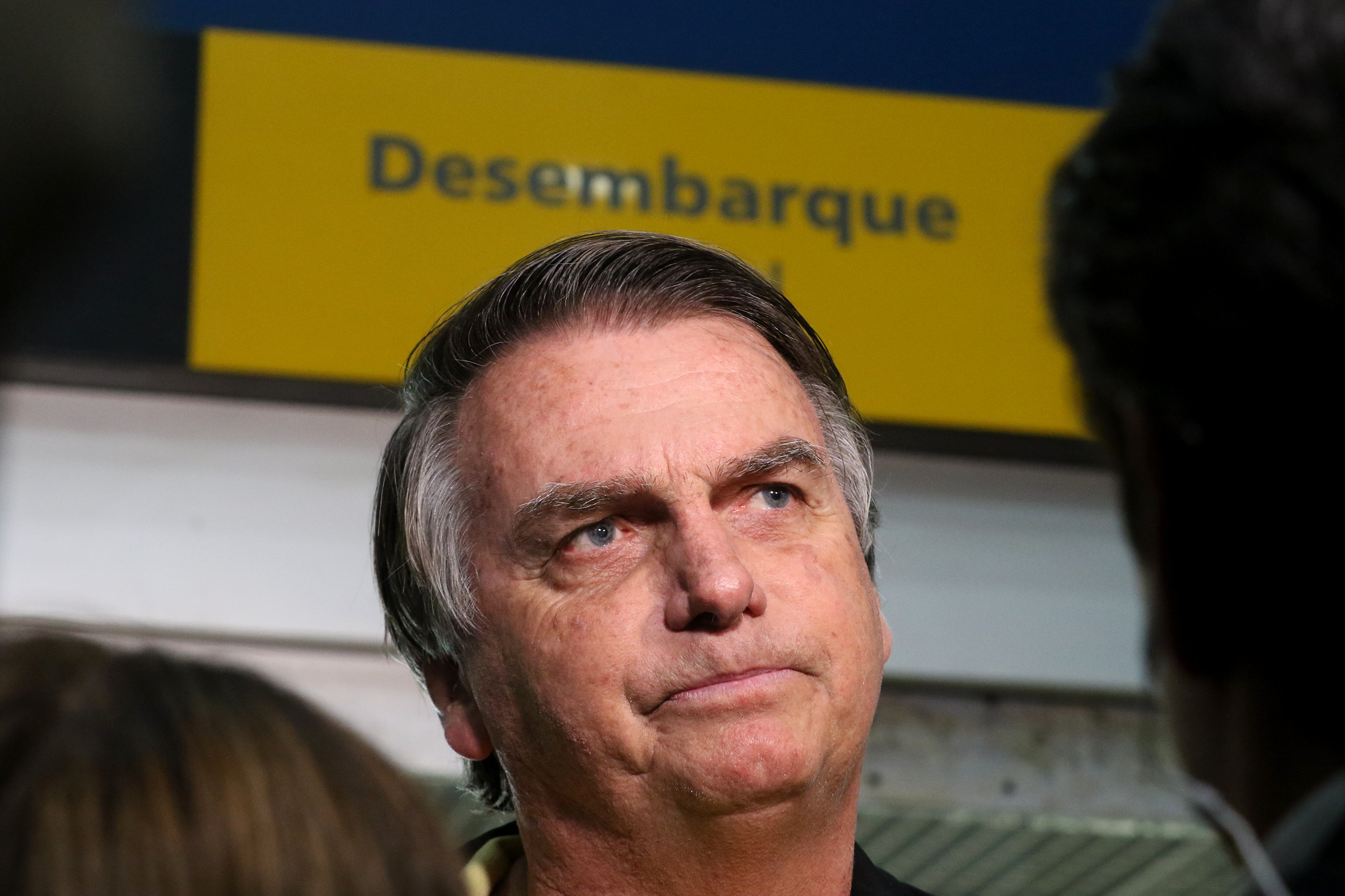 Moraes manda Bolsonaro depor à Polícia Civil sobre arma apreendida em blitz