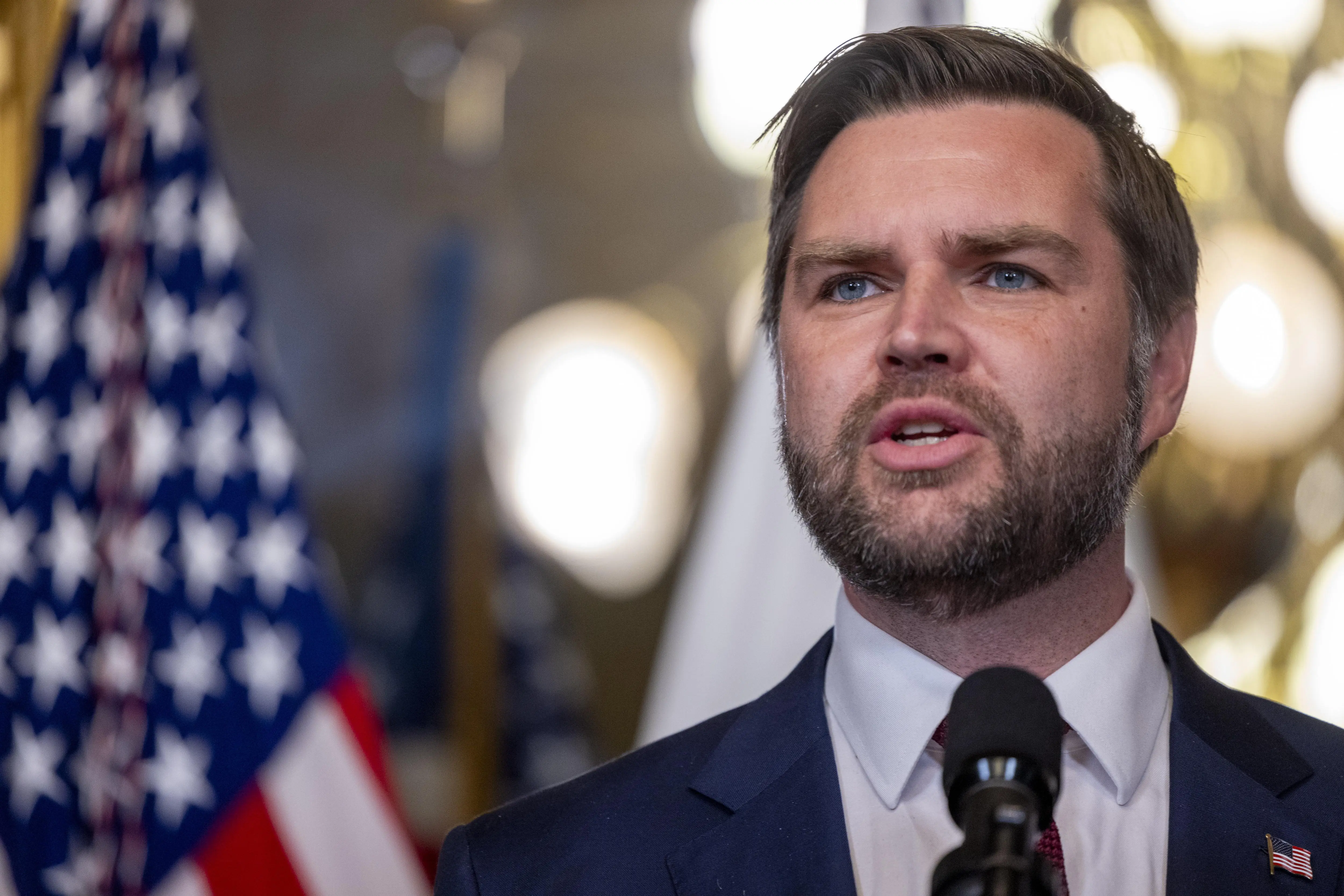Delegação dos EUA será liderada pelo vice-presidente americano, J. D. Vance, enquanto Irã será representado pelo ministro de Relações Exteriores