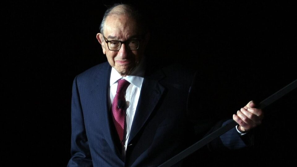 Um século de Alan Greenspan, defensor do liberalismo econômico