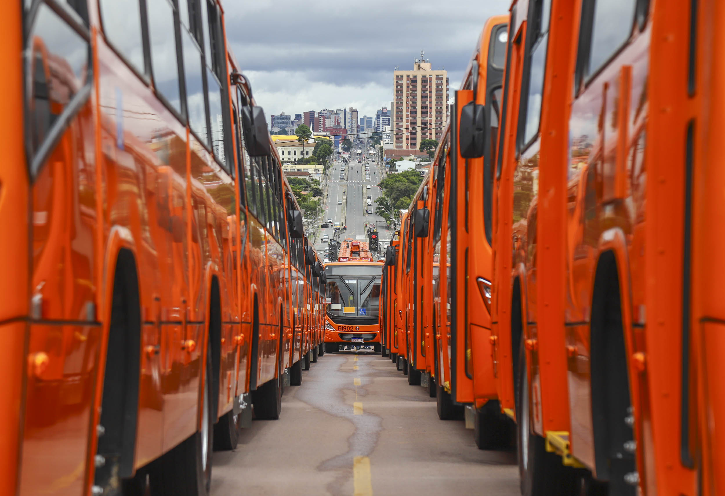 Por que a licitação do transporte público de Curitiba ainda não avançou