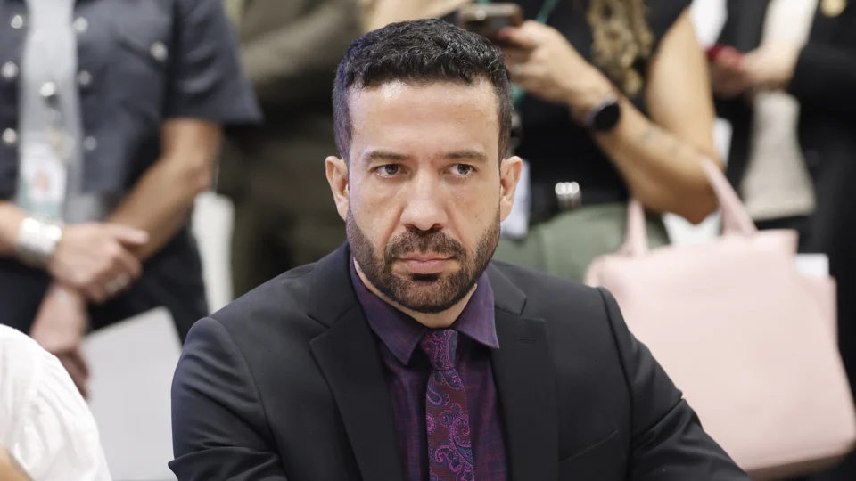 Deputado diz que objetivo é "fazer o enfrentamento" e "jogar o mesmo jogo" dos opositores.