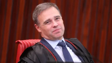 Ministro reconheceu tom elogioso e declaração de apoio, mas não viu propaganda antecipada.