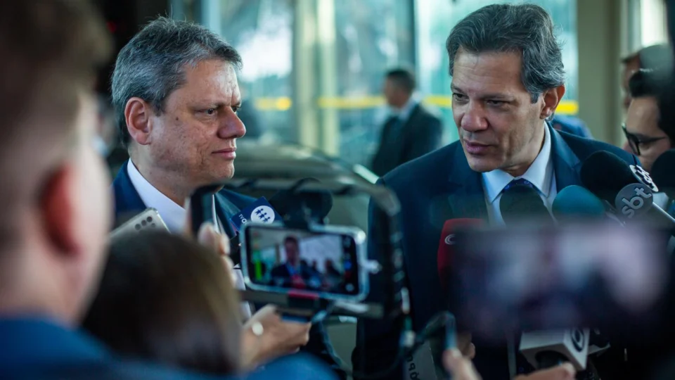 Para aumentar as chances de fechar a eleição 2026 ainda no primeiro turno, Tarcísio precisa conseguir convencer os adversários eleitorais que até poucos dias atrás também eram pré-candidatos ao governo de São Paulo a apoiá-lo — o que oficialmente ainda não ocorreu.