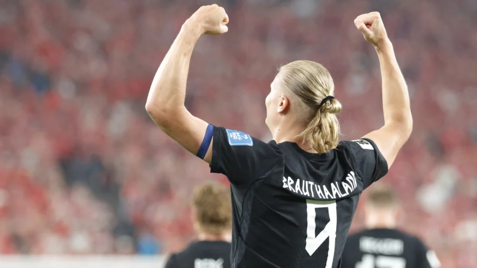 Haaland, atacante da Noruega