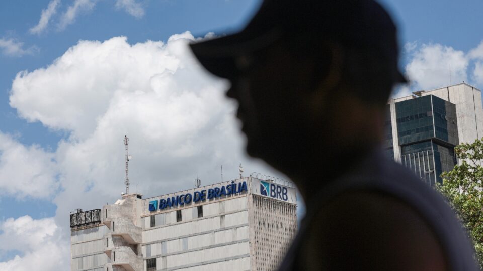 BRB volta à mira da polícia por suspeita de descontos irregulares de aposentados