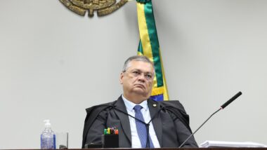 Ministro concordou com cálculo da defesa e entendeu que prazo para cobrança está prescrito. Imagem referente a matéria