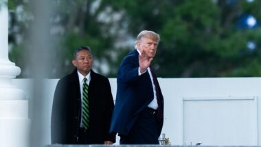 O presidente dos Estados Unidos, Donald Trump, volta à Casa Branca nesta terça-feira (23), após viagem à Pensilvânia Imagem referente a matéria